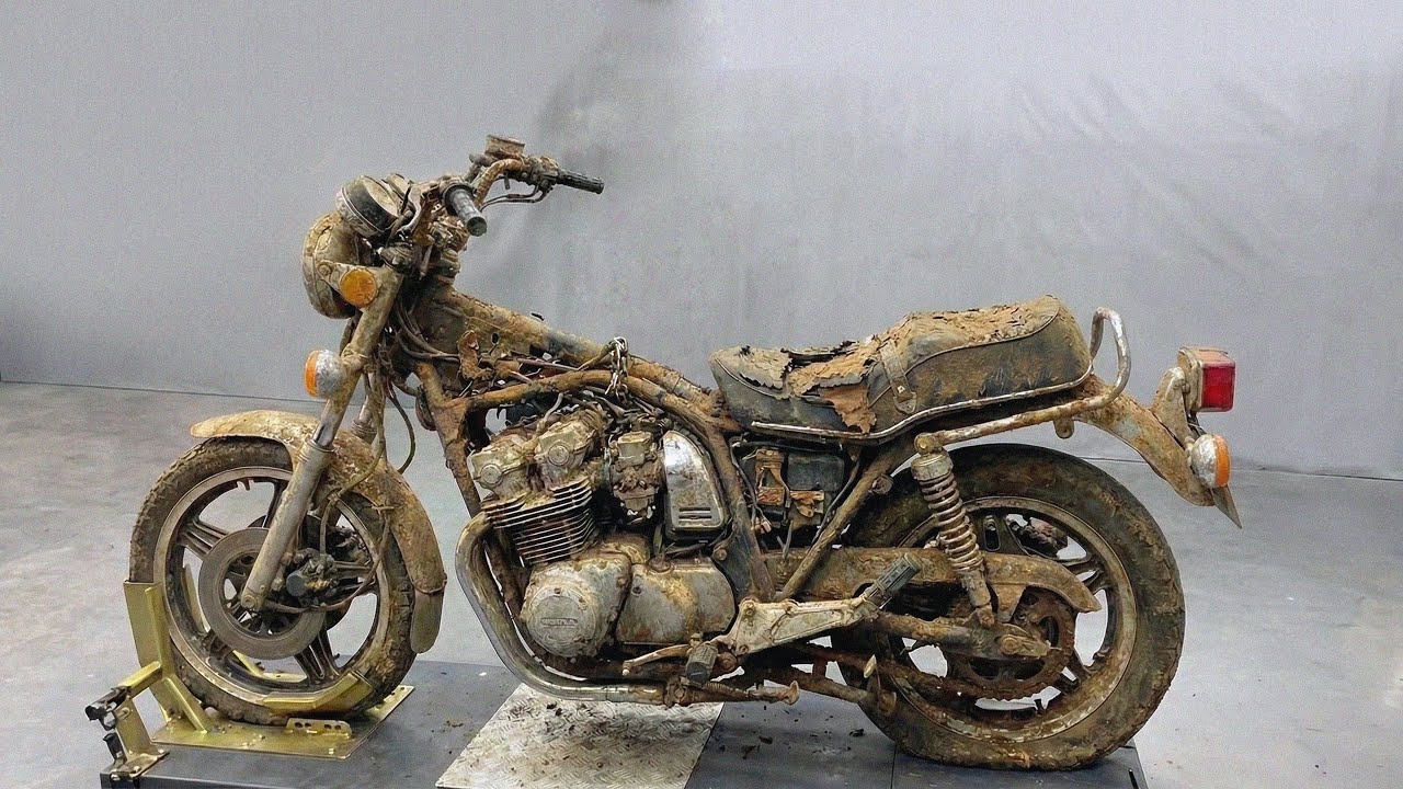 Honda CB750 Restoration: Full Rebuild + First Start & Test Ride