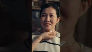 Per salvare sua sorella, divenne amante a contratto del boss mafioso e lo trasformò in marito fedele