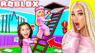 ESCAPE FROM KINDERGARTEN WITH A LITTLE GIRL IN ROBLOX!