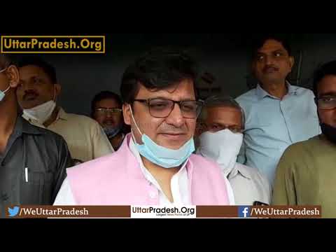 हरदोई- विधायक नितिन अग्रवाल ने राजकीय पुस्तकालय को कोरोना काल में दी सौगात - भेंट की किताबें ।