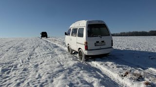 Subaru Libero Mitsubishi Pajero Sport