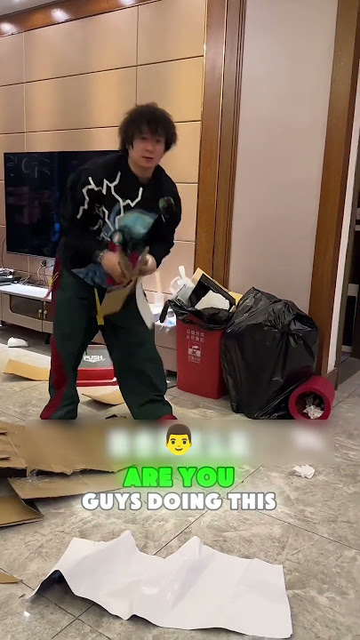 Prank Daily: Teaming up with a friend to punk another buddy! 😈🤝😂#funny#funnyvideos