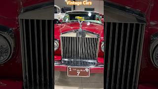 Vintage Cars #watchtillend #vintagecars #dubai #sharjah #uae #rangerover #benz #rollsroyce #ford
