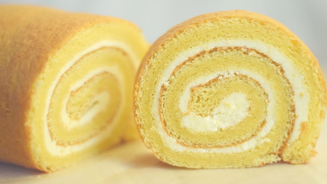 Chocolate Roll Cake - Swiss Roll - Drive Me Hungry