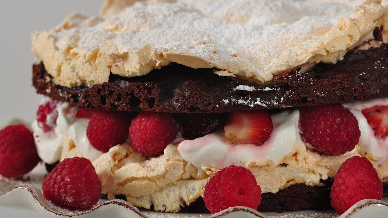 Chocolate Meringue Cake Joyofbaking Com Video Recipe Chocolate Meringue Cake Joyofbaking Com Video Recipe
