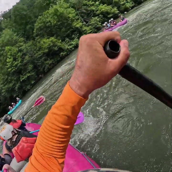 Family Fun Surfing Staging Eddy on the Middle Ocoee River #rafting #travel #vacation