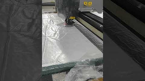 máy cắt vải tự động