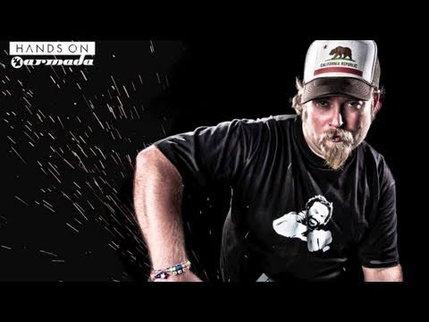 Alex MORPH - Hands on Armada - Out Now!