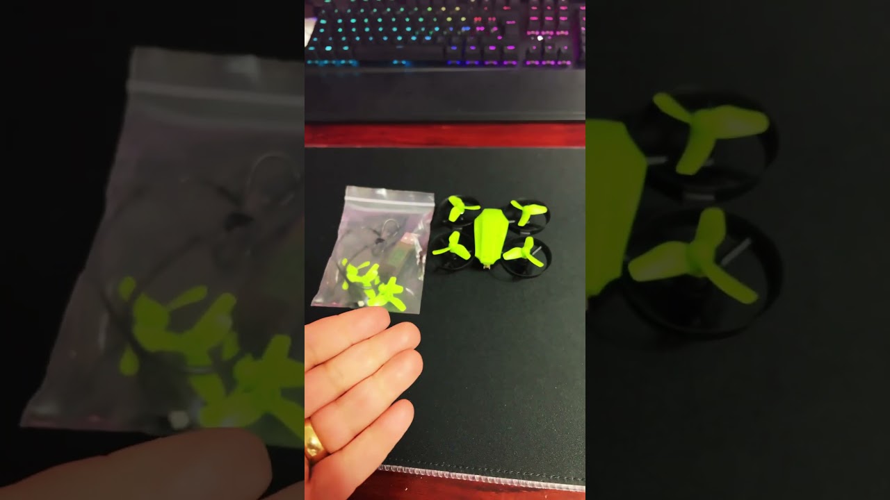 TwoDots Nano Wi-Fi Selfie Drone, unboxing 