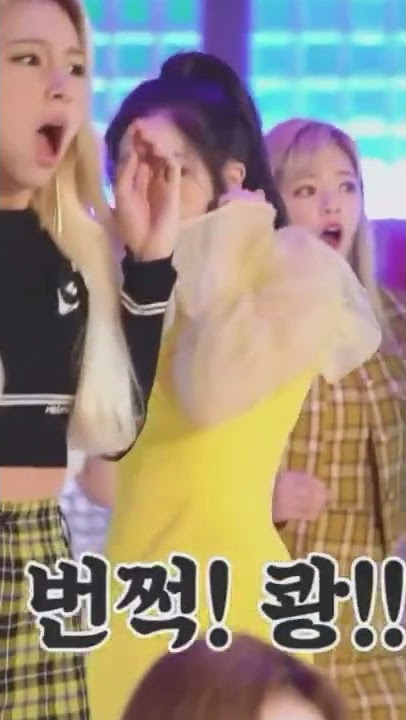 Black pink intro twice reaction 😂😂😂 #blackpink #twice #shorts