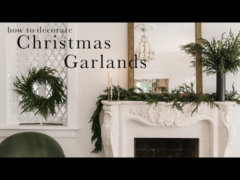 How to Decorate Christmas Garlands