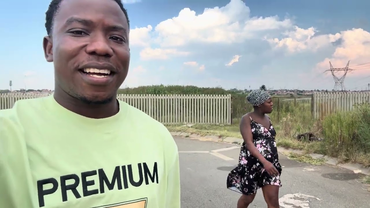 MY WIFE ‘s VALENTINE PRESENT 🎁 SURPISE 😱