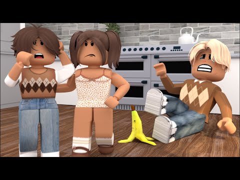 My Toddlers First SLEEPOVER! *DRAMALEONARDS SISTER WAS INVITED?* VOICES!  Roblox Bloxburg Roleplay 