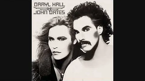 Daryl Hall & John Oates - Sara Smile (Official Aud...