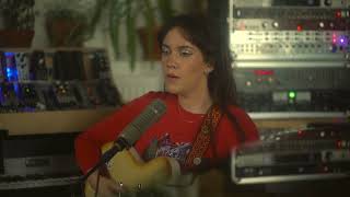 VOLT: Bess Atwell  "Nobody" live