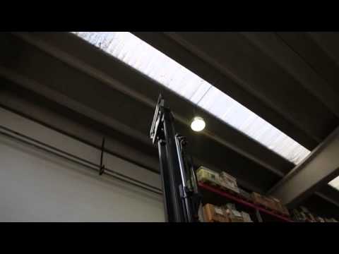 OM Electric Forklifts - YouTube