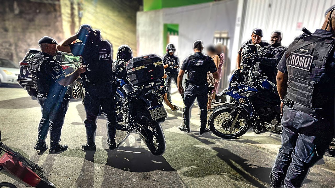 EMOCIONADO, SEM CAPACETE, SEM PLACA E SEM NOÇÂO: ROMUCAM BUSCA NA PORTA DE CASA.