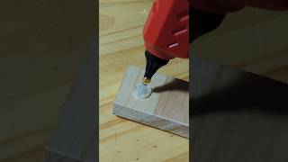 Samvinor 60W Cordless Glue Gun In Action