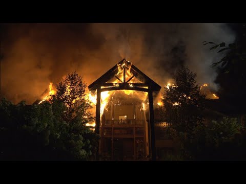 Massive fire burns Rachael Ray's upstate New York home
