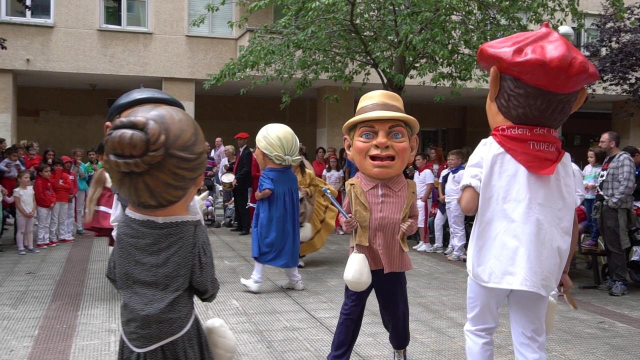 BAILE KILIKIS Y ZALDIKOS EN FIESTAS DE BARAÑAIN