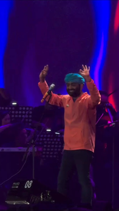 Crowd singing Raabta with Arijit Singh ❤️ | Pune Concert