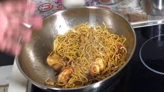 Stirfry yellow noodles 炒油面