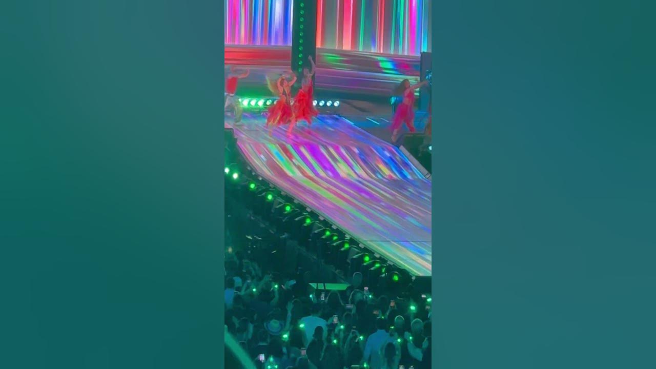 Shakira // Waka Waka live #concert #livemusic #shakira #california #music #sandiego Shakira // Waka Waka live #concert #livemusic #shakira #california #music #sandiego