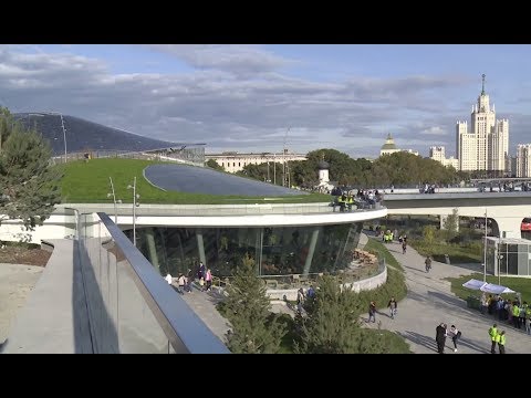 Video: Charles Renfro: „Chtěli Jsme Vytvořit Park, Kde Můžete Být Venku A Zároveň Znovuobjevit Moskvu“