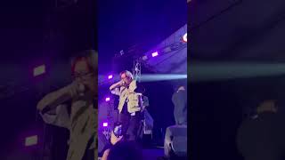 RYAN LIVE PERFORMANCE 15