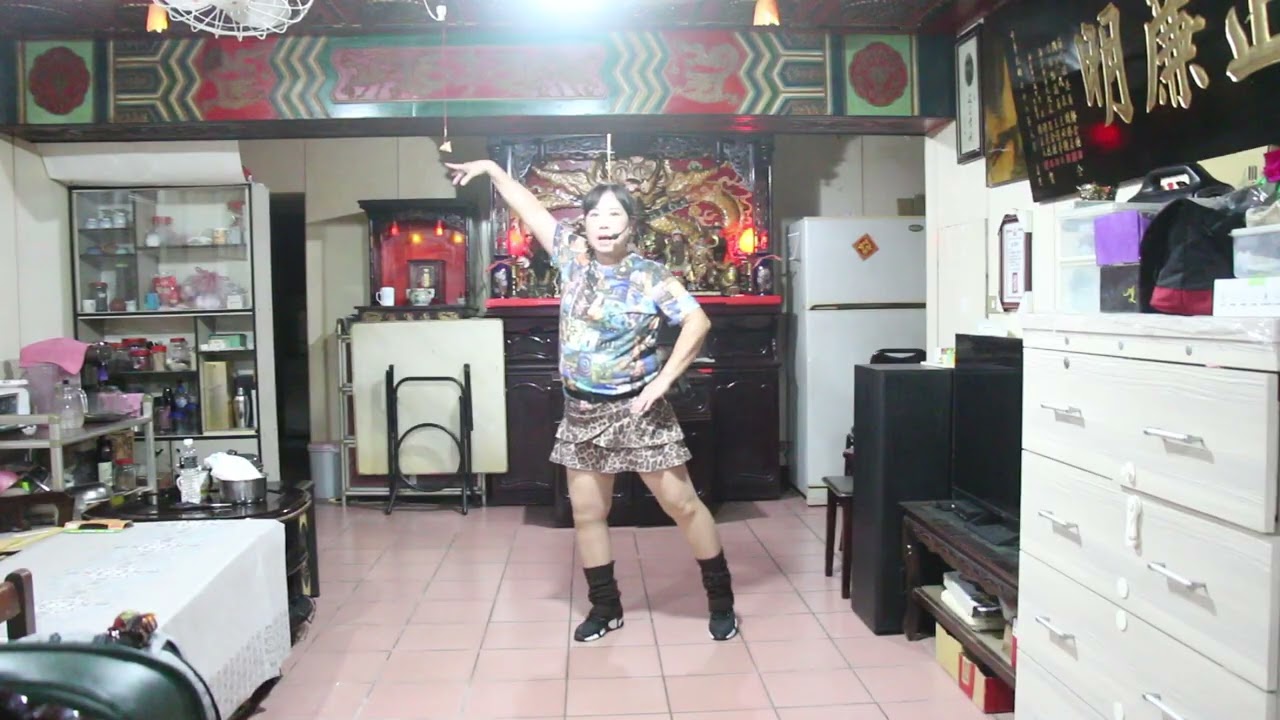 【真的醉了】~分解動作~李麗芬〔趕時間在家裡錄，空間位置不夠用，簡單踩腳步給同學練習〕