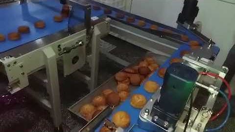 Moon cake automatic loading tray and packing system