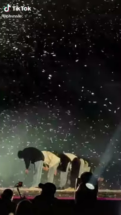 BTS concert ending - Mikrokosmos (Fan chant)