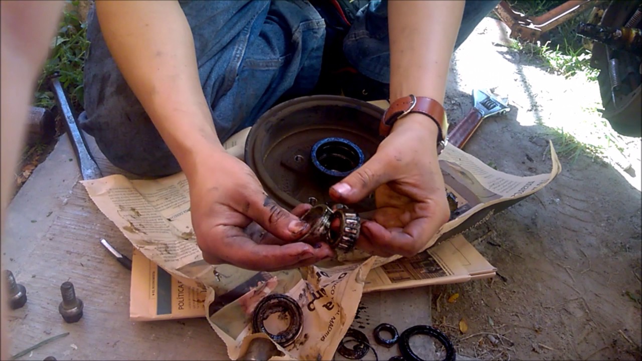 Como cambiar balero trasero fácil y rápido - YouTube