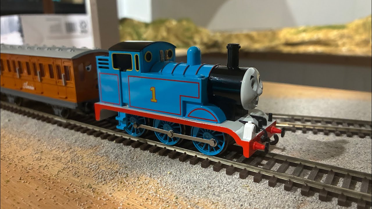 Обзор: Игровой автомат «Томас Паровозик» от Bachmann с цифровым управлением и звуком.