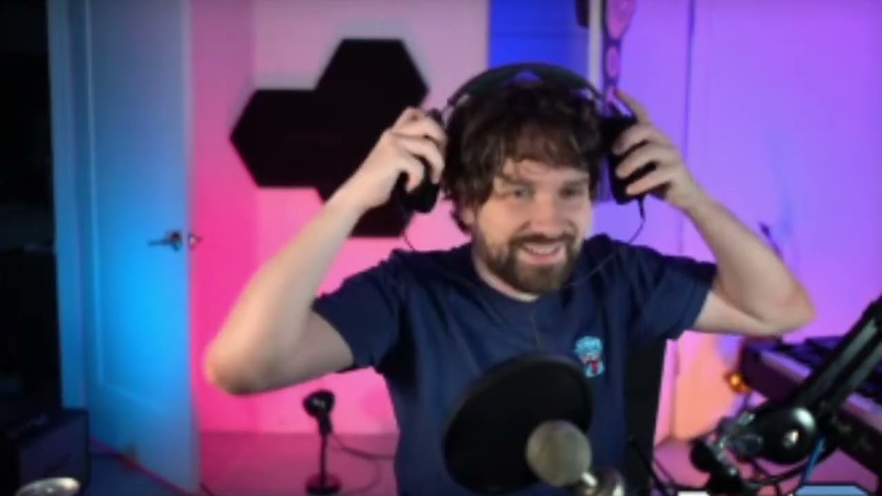 Destiny Reacts To Cat vs Dogs TikTok