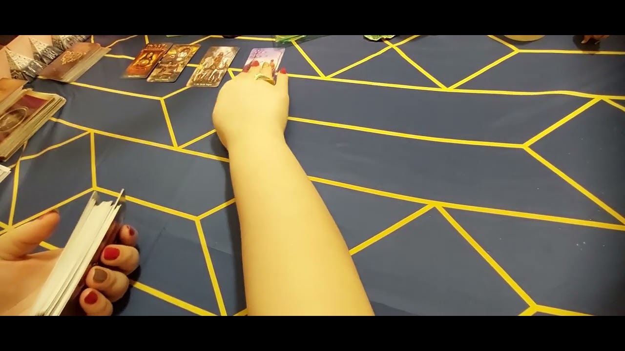 برج الحمل  ♈️ مش قادر ينساك 💔💔 ومنهار في بعادك🥲 أغسطس 2025 القادم على كل الاصعدة 😇