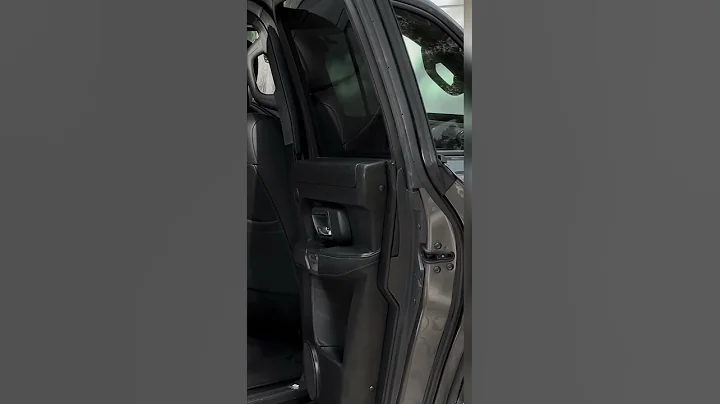 Armored vehicle: Toyota Land Cruiser 300, protection level for civilian vehicles VPAM VR10