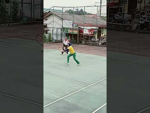 Tennis Pagi Ganda