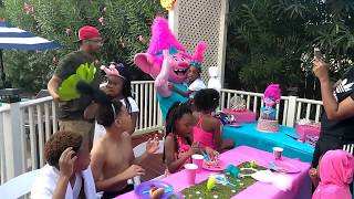 Trolls party characters for parties Houston 832-556-3027