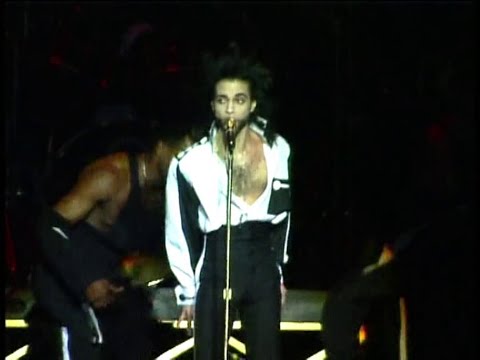 Housequake/Sexy Dancer (live, Nude Tour Europe) - Prince