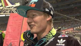 2016 - Race Day LIVE! - Toronto - Hill on the Podium
