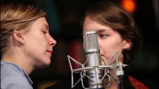 My bubba & Mi - Fuck the Pain Away (Live on KEXP)