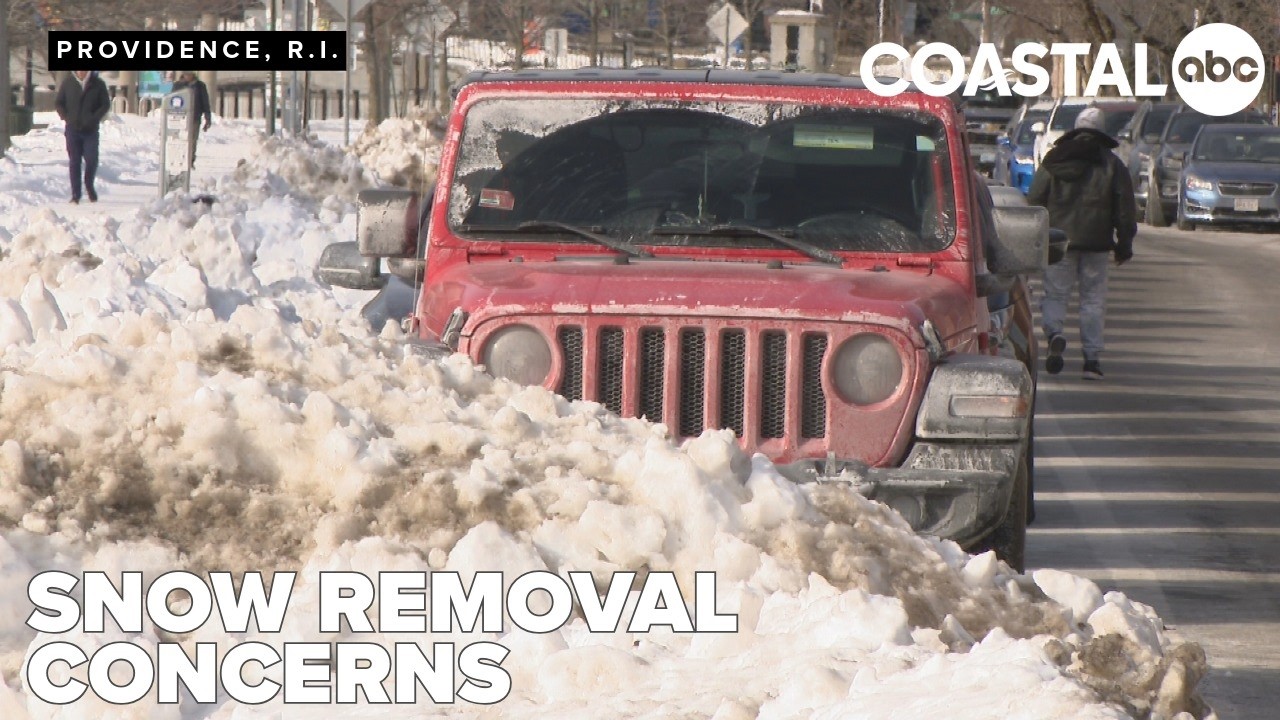 Жители поговорили с телеканалом Coastal ABC об уборке снега.