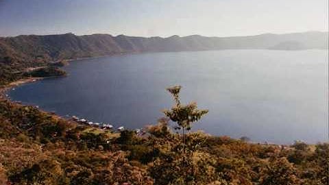 Mi Pais - Los Hermanos Flores - El Salvador
