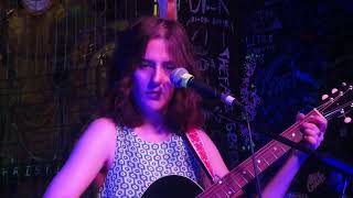 HOLLY HENDERSON performs THE PLANES at  PERCYS in WHITCHURCH on Sept 9th 2023