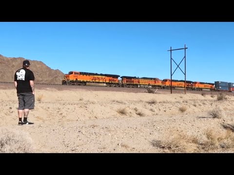 Alone In The Desert Thru Ghost Towns of Route 66 - Cross Country Road Trip / California Into Arizona