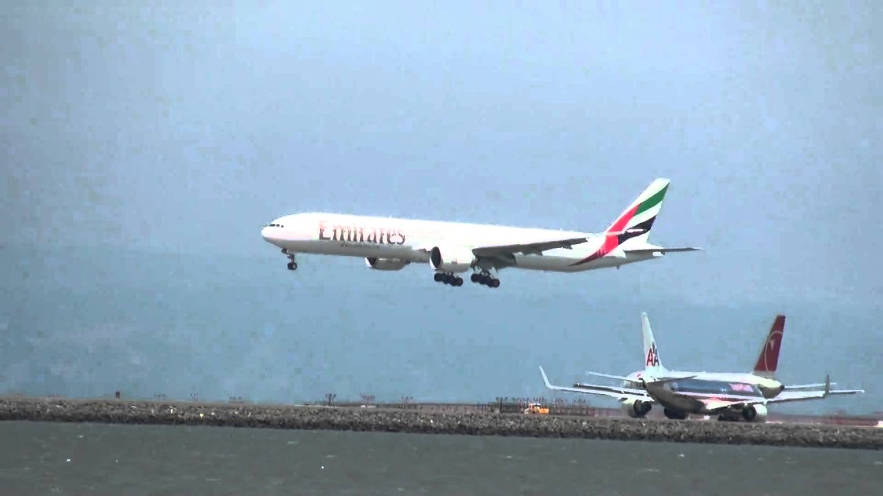 Emirates Airlines 777-300ER arriving at SFO from Dubai - YouTube