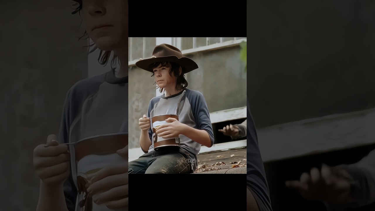 Carl's Iconic Chocolate Pudding! 😂 TWD Funniest Moments (S4E9) 
