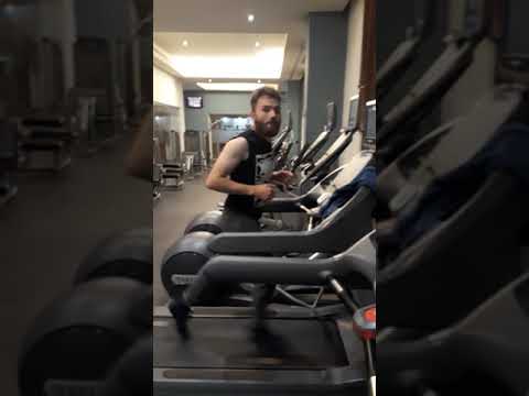 انا وبسام الهاموك في الجم ملابو