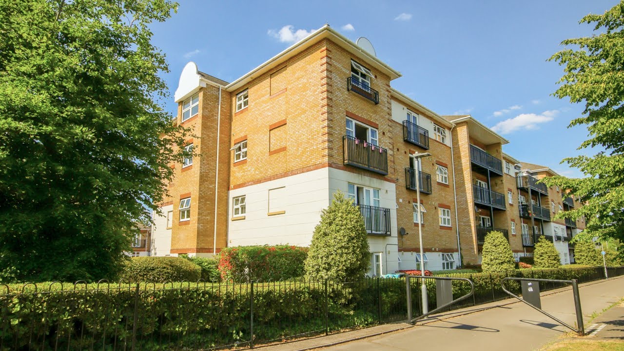 Ogden Park, Bracknell Property Tour YouTube